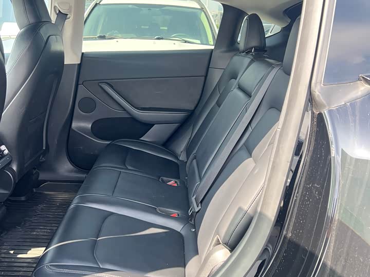 Фото 9 - Tesla Model Y