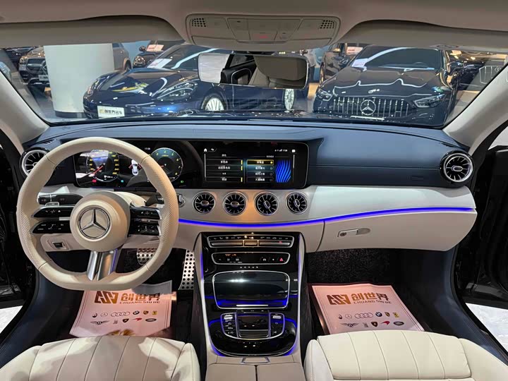 Фото 10 - Mercedes-Benz E-Class