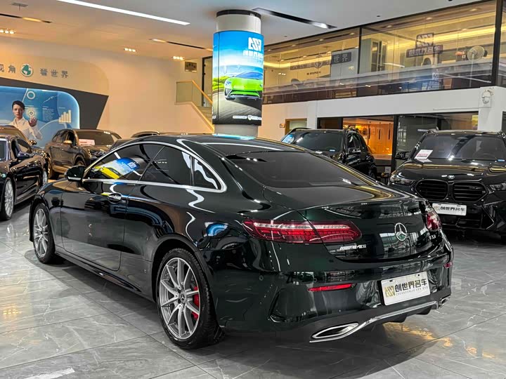 Фото 6 - Mercedes-Benz E-Class