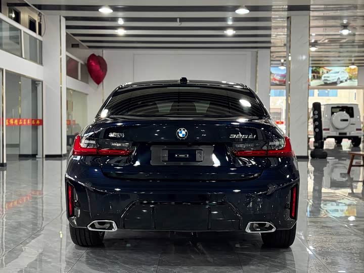 Фото 15 - BMW 3 Series