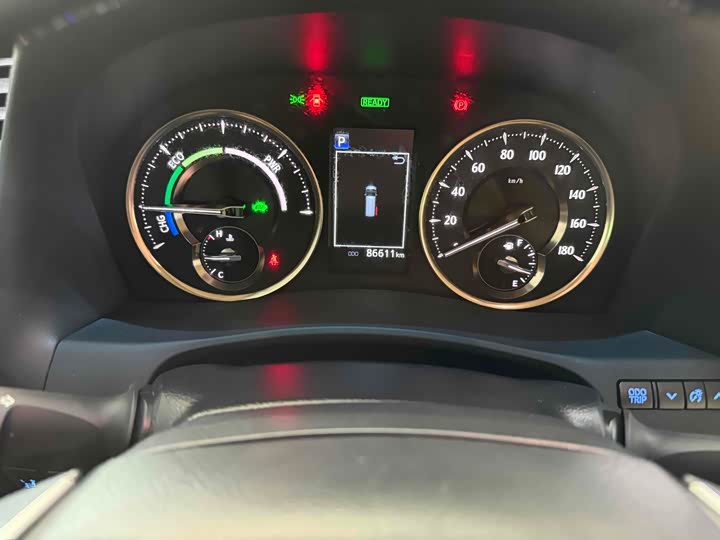 Фото 23 - Toyota Alphard