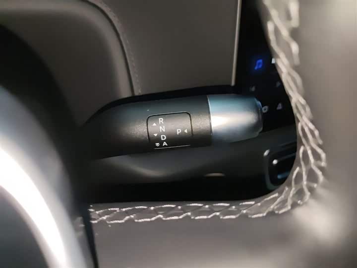 Фото 14 - LiXiang L9