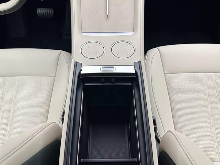 Фото 12 - Xiaomi YU7