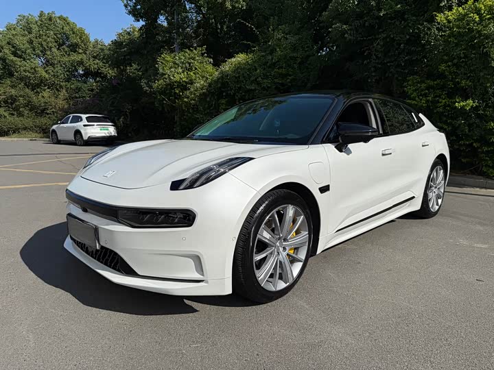 Фото 1 - Zeekr 001