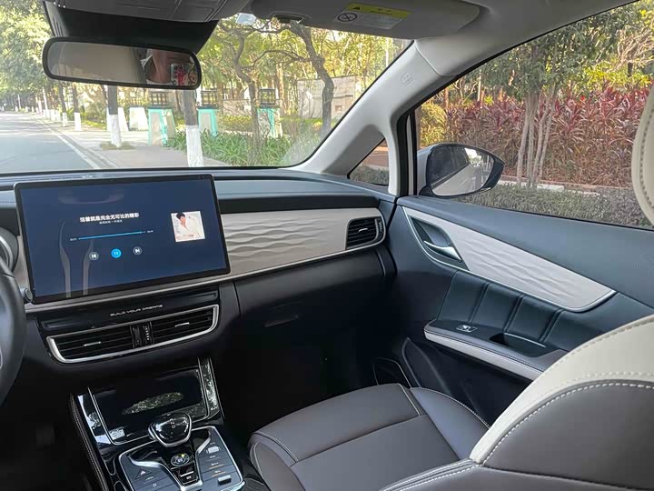 Фото 6 - BYD Song Max Hybrid