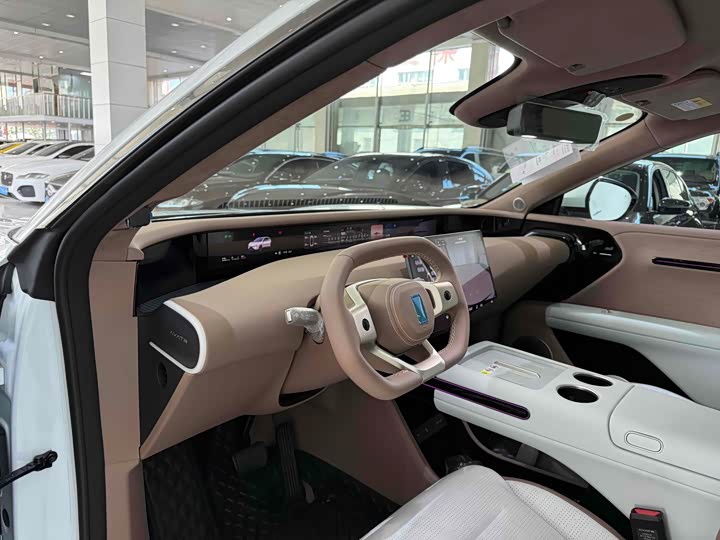 Фото 6 - Avatr 07