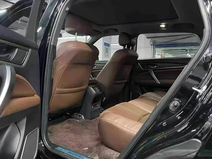 Фото 5 - Honda UR-V