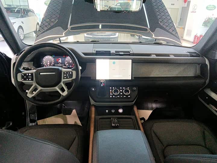 Фото 10 - Land Rover Defender