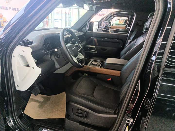 Фото 15 - Land Rover Defender