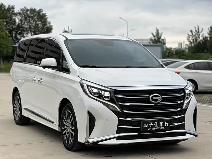 Фото 2 - GAC Trumpchi M8