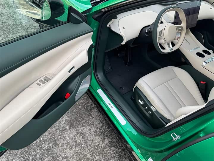 Фото 27 - Xiaomi YU7