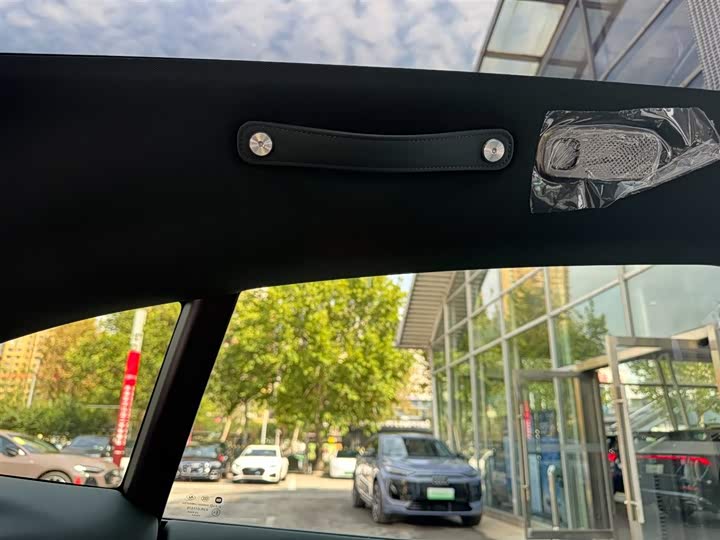 Фото 8 - Xiaomi YU7