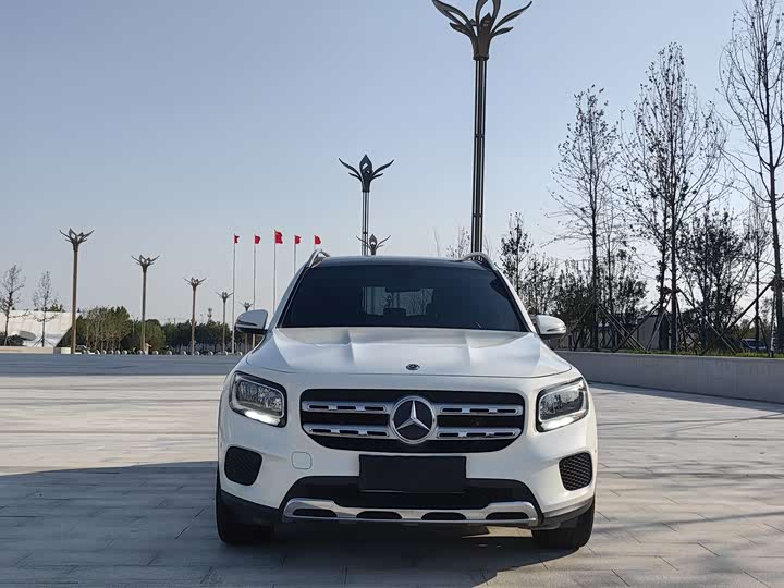 Фото 2 - Mercedes-Benz GLB-Class