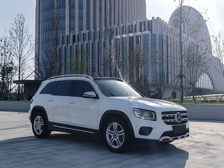 Фото 3 - Mercedes-Benz GLB-Class