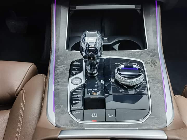 Фото 13 - BMW X5