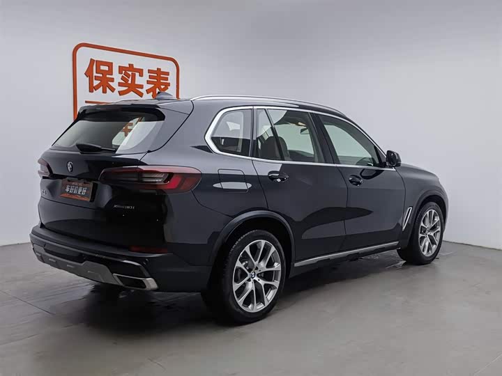 Фото 2 - BMW X5