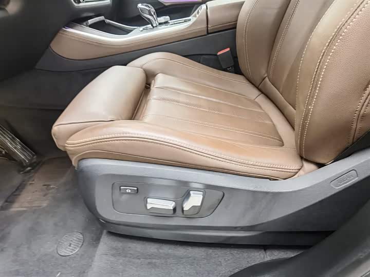 Фото 20 - BMW X5