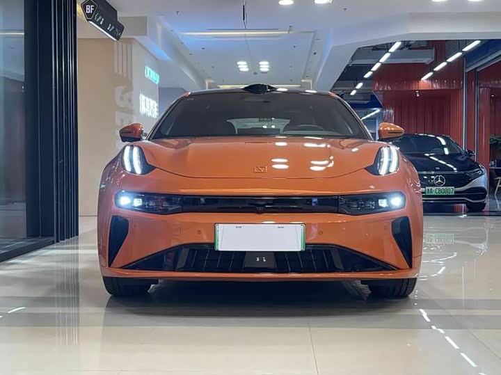 Фото 2 - Zeekr 001