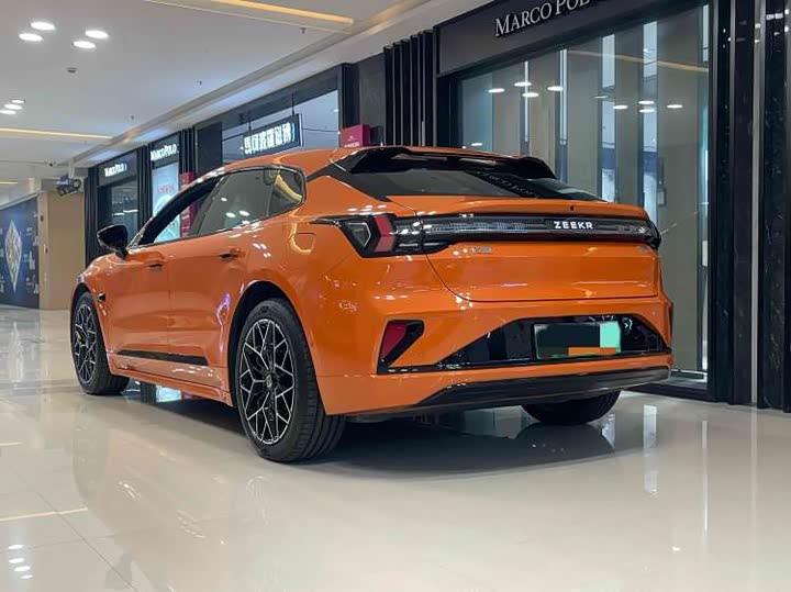 Фото 8 - Zeekr 001