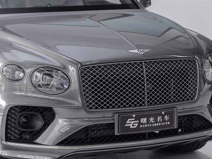 Фото 22 - Bentley Bentayga Hybrid