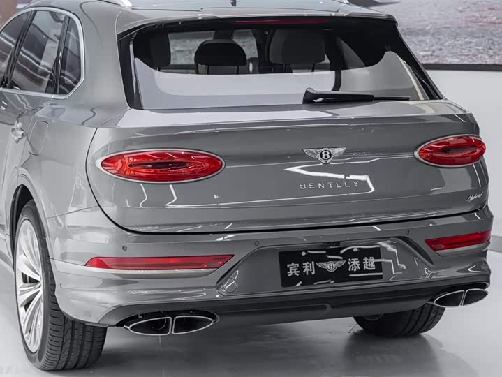 Фото 23 - Bentley Bentayga Hybrid