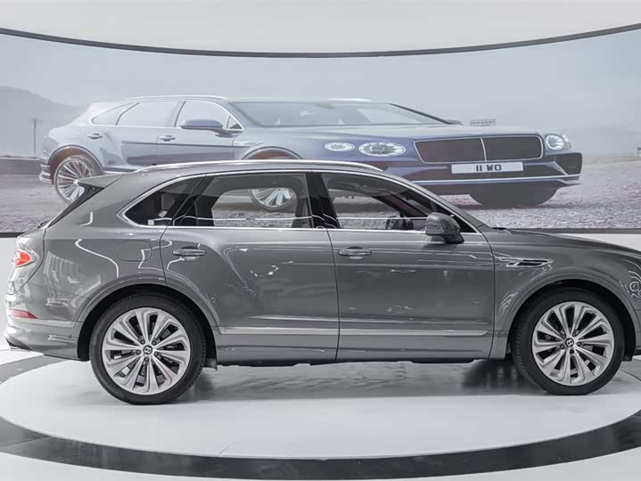 Фото 7 - Bentley Bentayga Hybrid