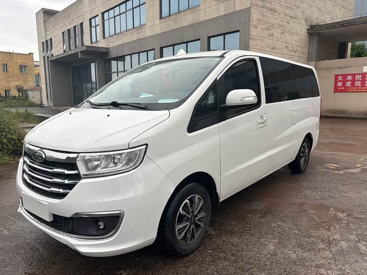 Фото 1 - JAC Refine M3