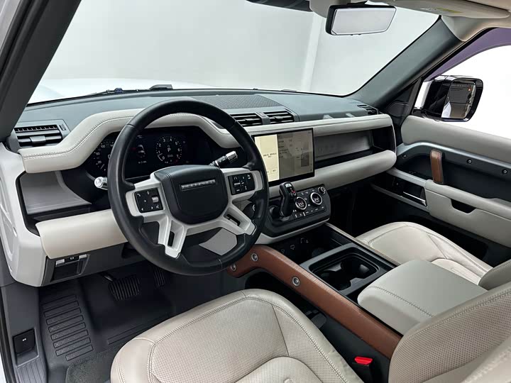 Фото 11 - Land Rover Defender