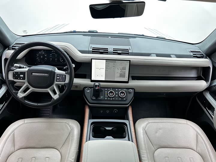 Фото 18 - Land Rover Defender