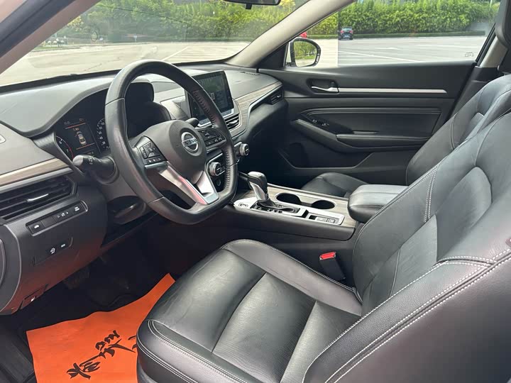 Фото 4 - Nissan Teana