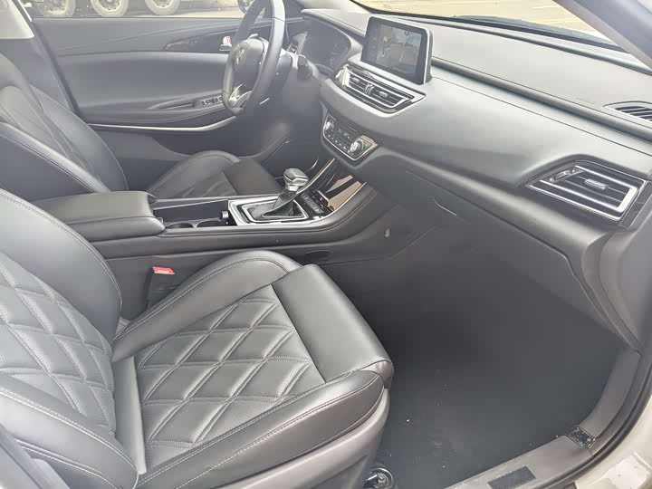 Фото 12 - Changan Raeton CC