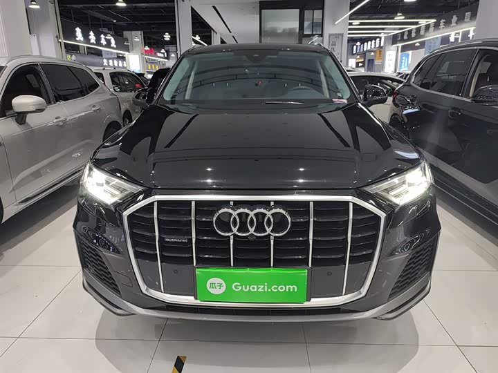 Фото 3 - Audi Q7