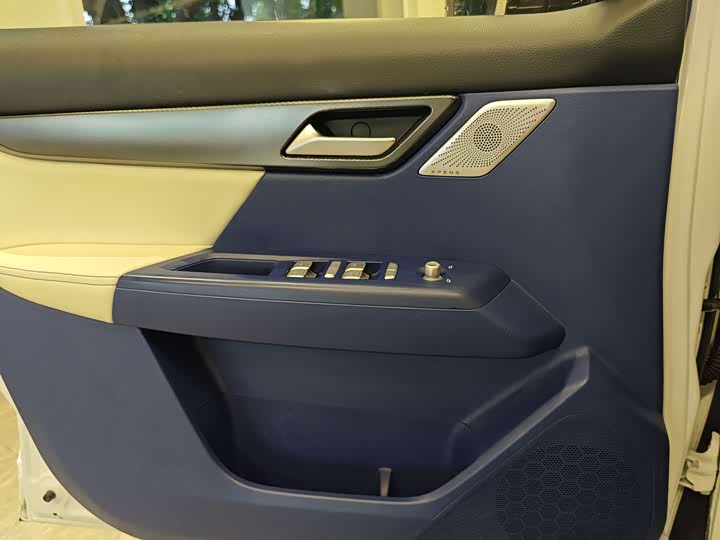 Фото 17 - XPeng G3