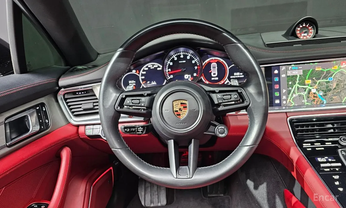 Фото 11 - Porsche Panamera