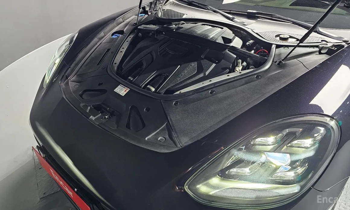 Фото 6 - Porsche Panamera