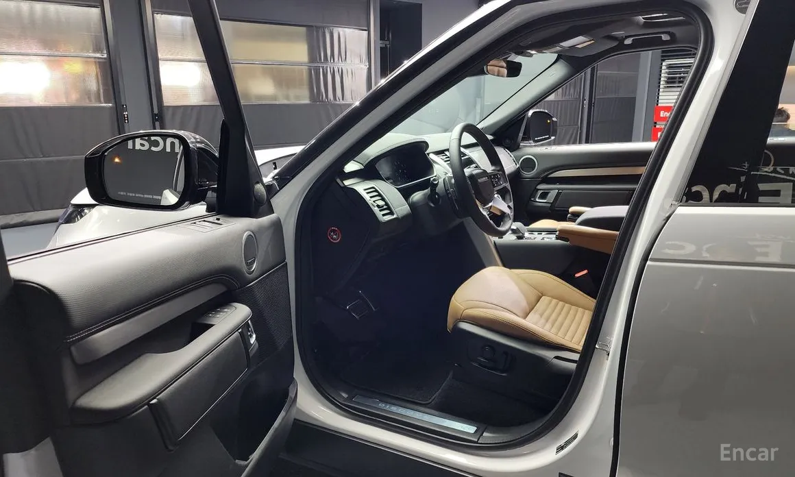 Фото 10 - Land Rover Discovery