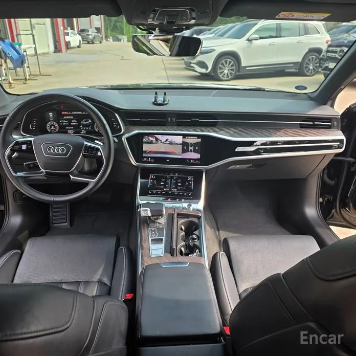 Фото 13 - Audi A6