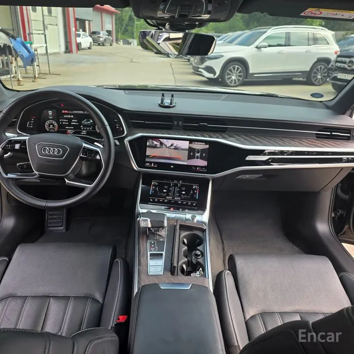 Фото 14 - Audi A6