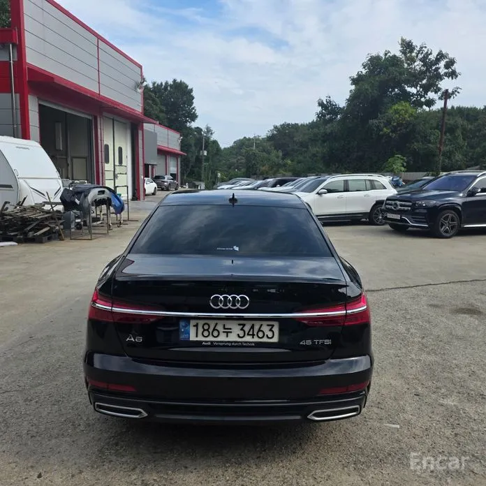 Фото 4 - Audi A6