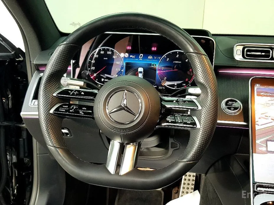 Фото 16 - Mercedes-Benz S-Class