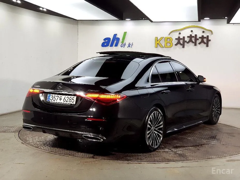 Фото 4 - Mercedes-Benz S-Class