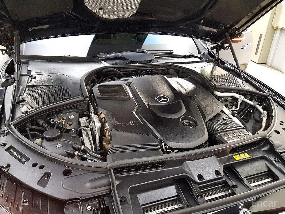 Фото 6 - Mercedes-Benz S-Class