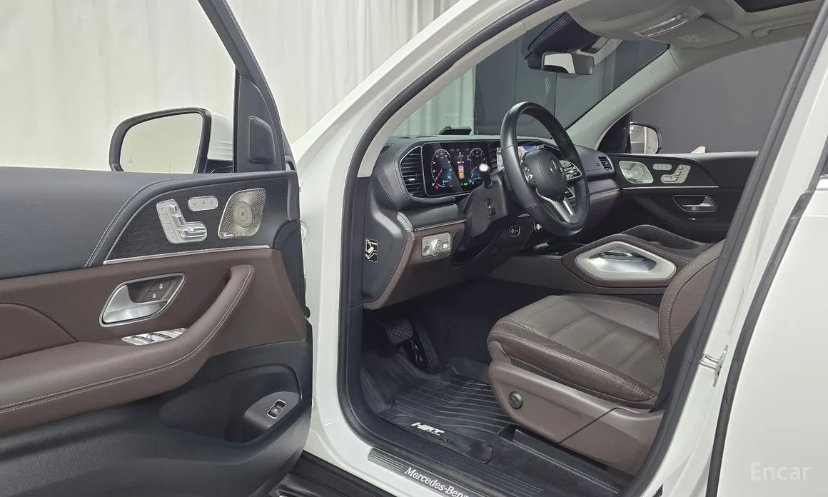 Фото 11 - Mercedes-Benz GLE-Class