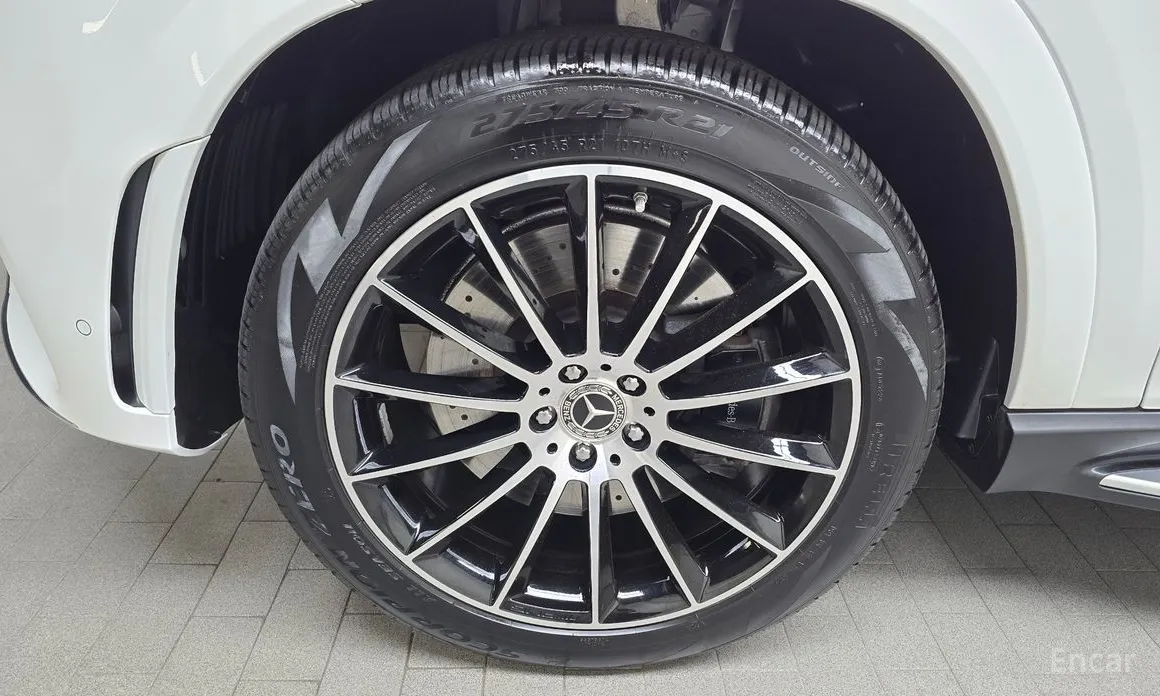 Фото 5 - Mercedes-Benz GLE-Class