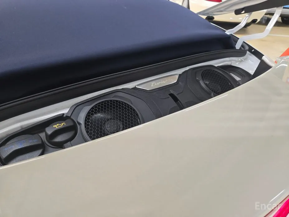 Photo 2 - Porsche 911