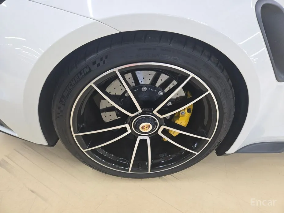 Photo 9 - Porsche 911