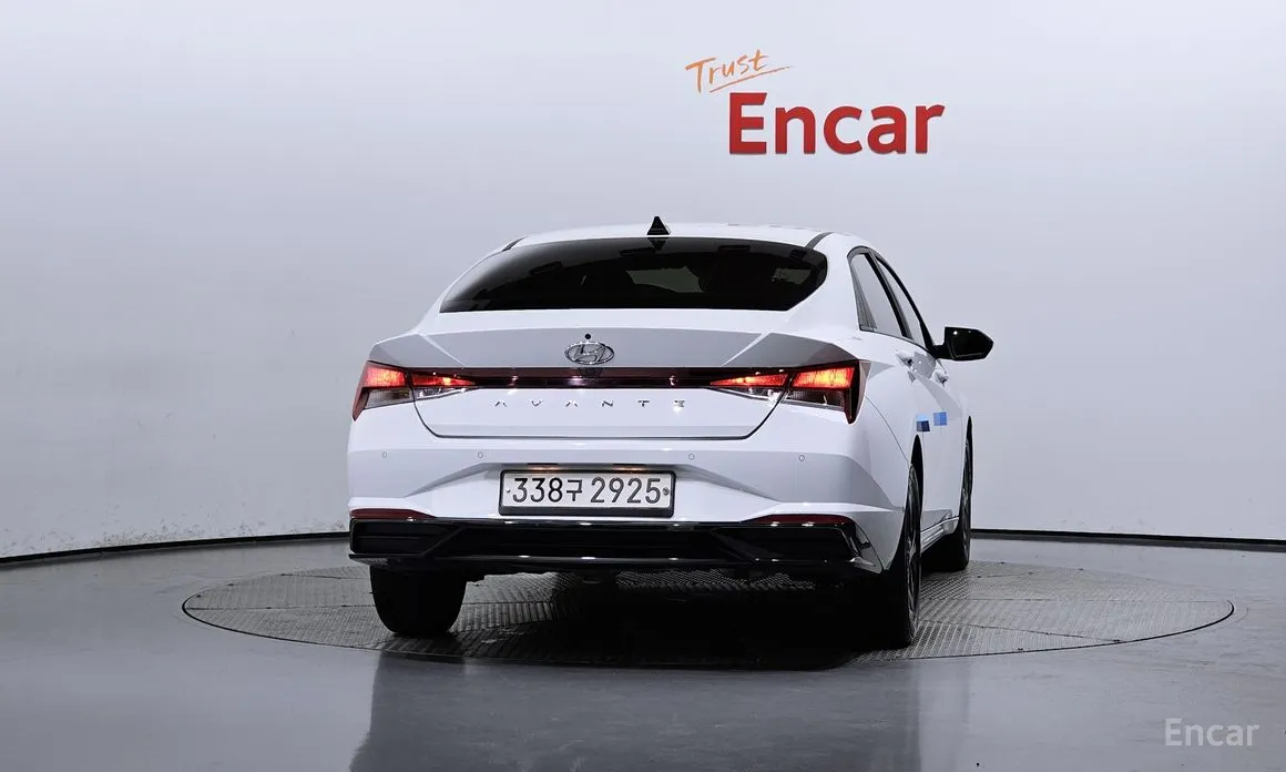 Фото 4 - Hyundai Avante