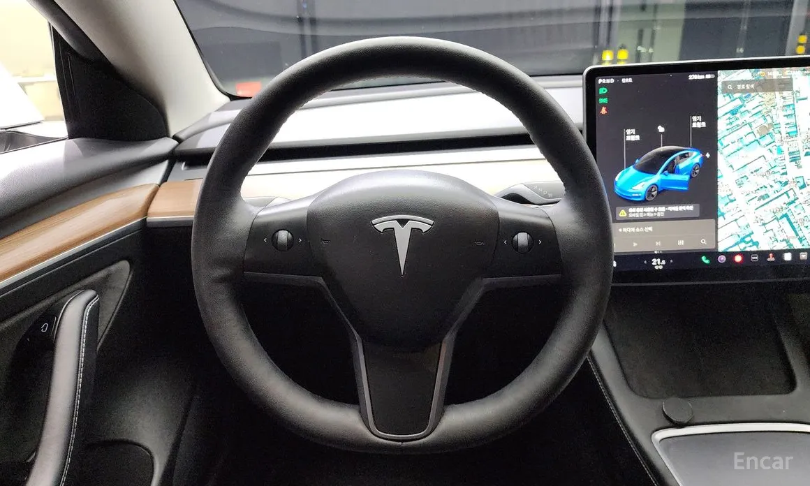 Фото 13 - Tesla Model 3