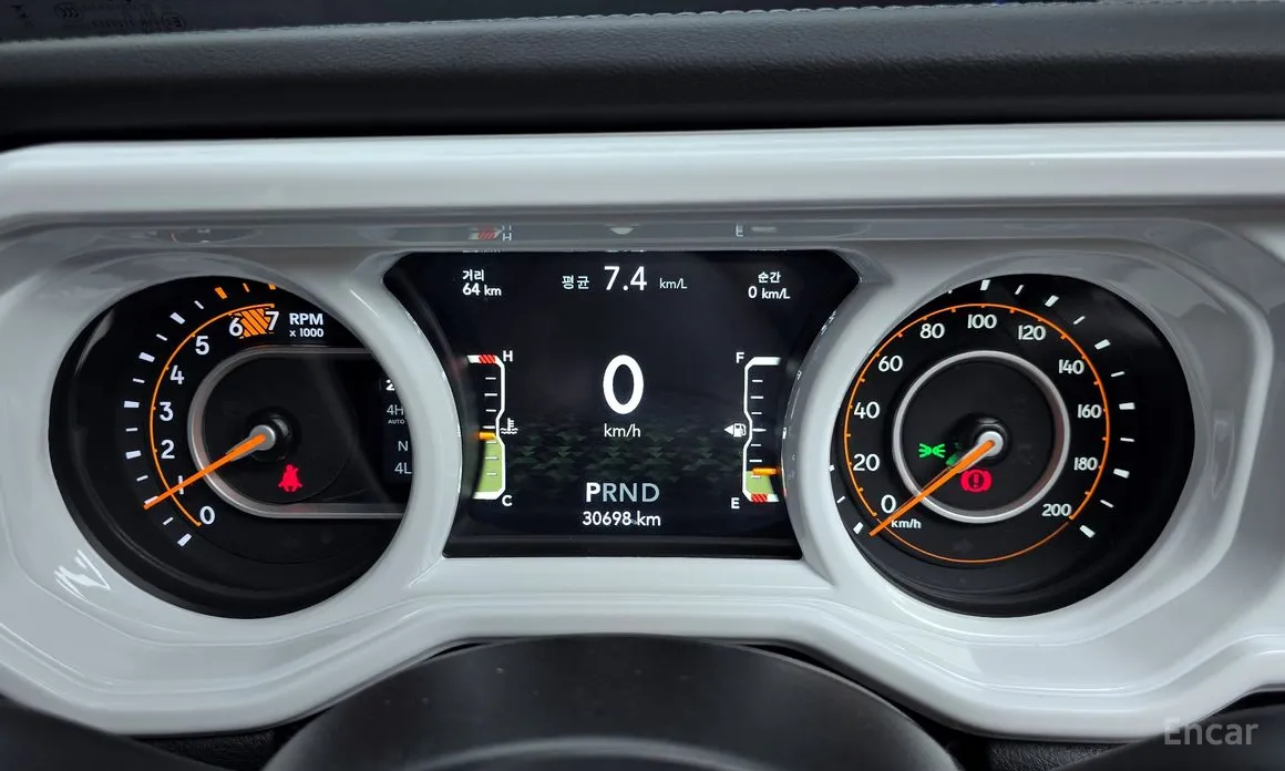 Фото 8 - Jeep Wrangler