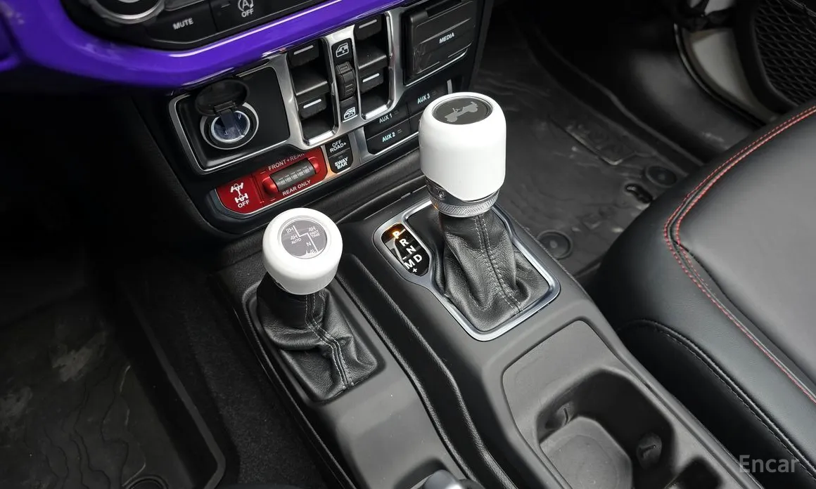 Фото 9 - Jeep Wrangler